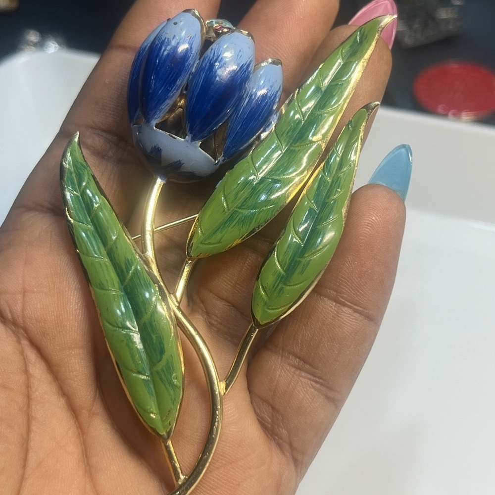 Elegant Blue and Green enamel Floral Brooch